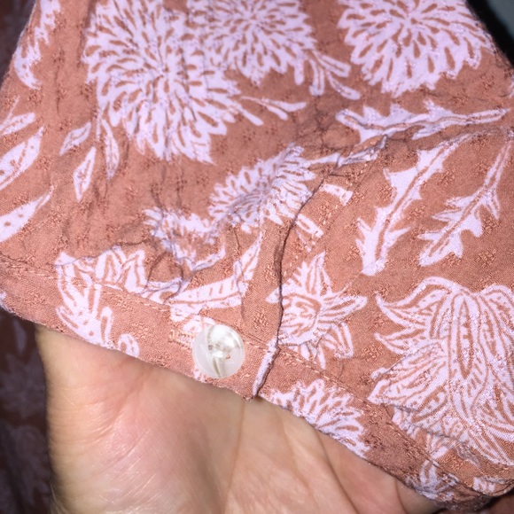 Universal Thread Floral Short Sleeve Button Down - Picture 6 of 9